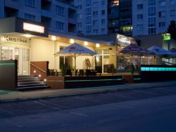 Apartman Hotel KRISTINA Dubnica nad Váhom (Máriatölgyes)