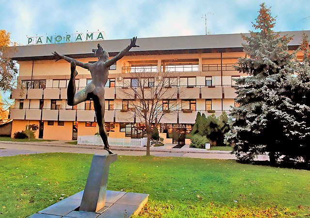 Hotel PANORÁMA, Komárno (Komárom) - Szállodák, Szállás - Travelguide.sk