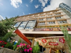 Reštaurácia - Hotel APOLLO Trnava (Nagyszombat)