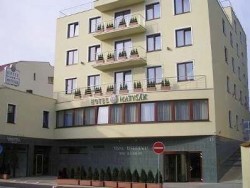 VÍNNA REŠTAURÁCIA - Hotel MATYŠÁK Bratislava (Bratysława)