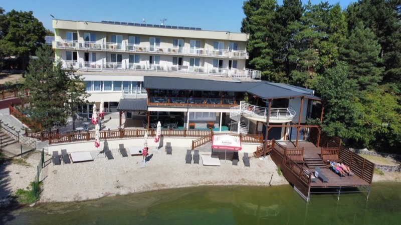 Týždňový pobyt na Slnečných jazerách, Hotel Zátoka Senec - Travelguide.sk